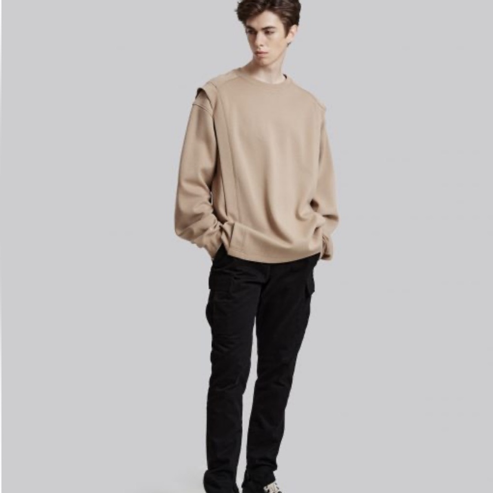 DEPT‎ ANONYM •  Expandable Camel Sweatshirt